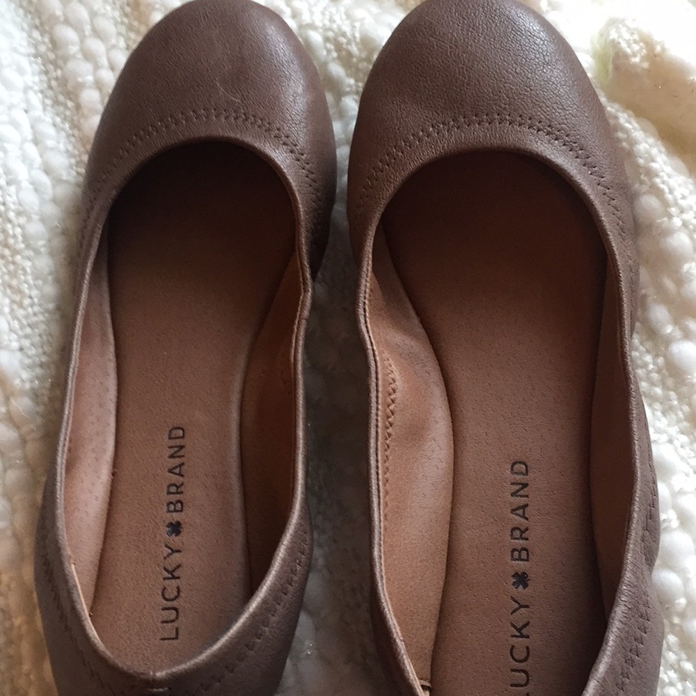 🌿NWOT Lucky Brand flats🌿